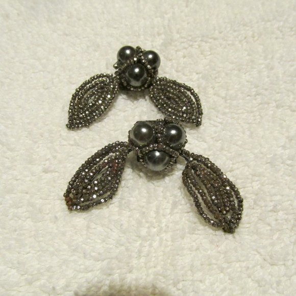 Vintage Shoe Clip-on Jewelry. Silver beads - Picture 7 of 8